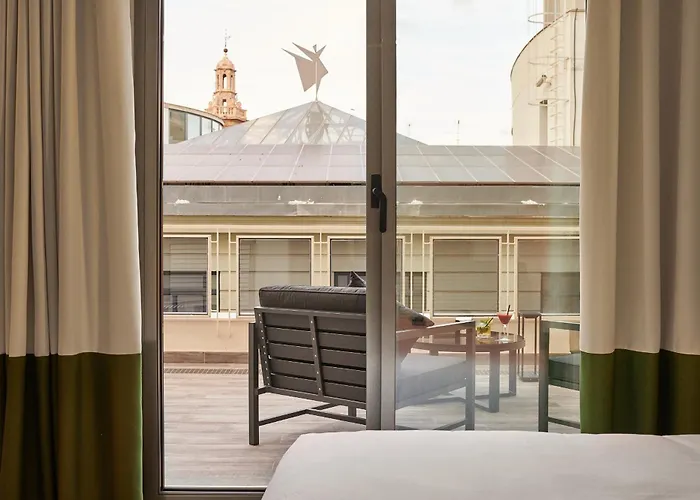 Mate Cosmo - Centre, 3* Valence