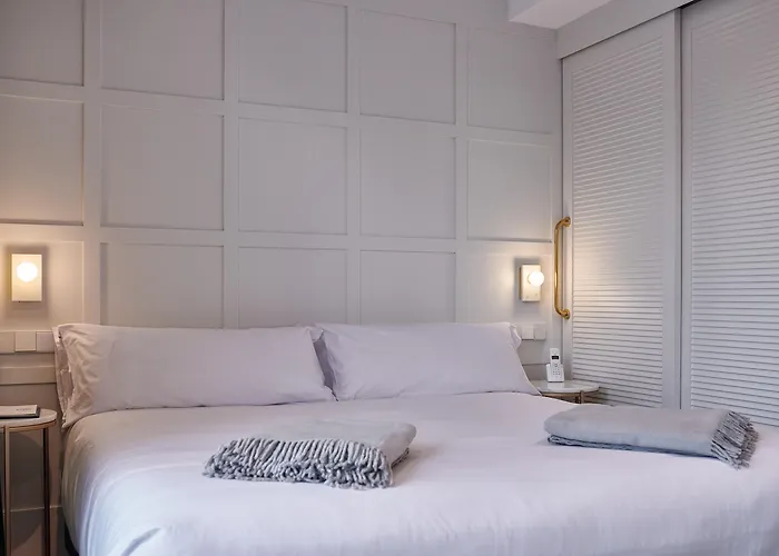 Mate Cosmo - Centre, Hotel 3*