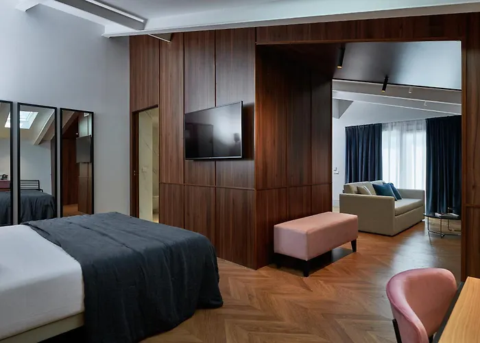 Hotel Mate Collection Helen Berger