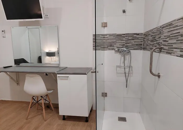 Hotel Rous - Solo Adultos *