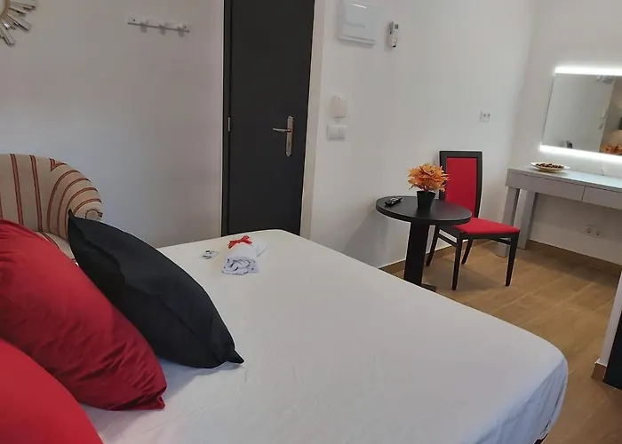 Rous - Solo Adultos *