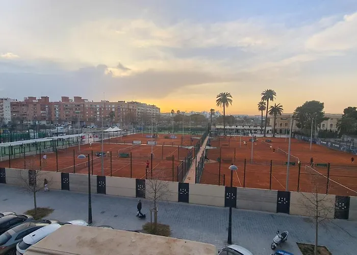 Homestay On Malvarrosa Beach