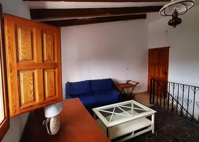 Near With Private Pool