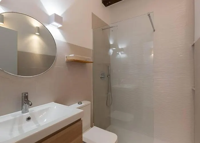 Beautiful Restored House With Terrace * Valencia