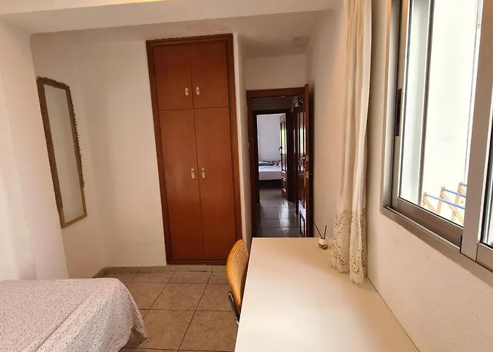 On Malvarrosa Beach Homestay Valencia