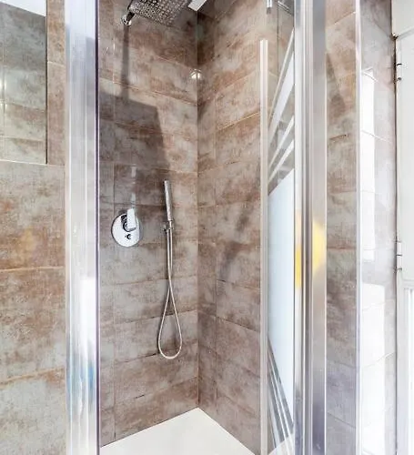 Design & Stylish House In The Center Of 펜션