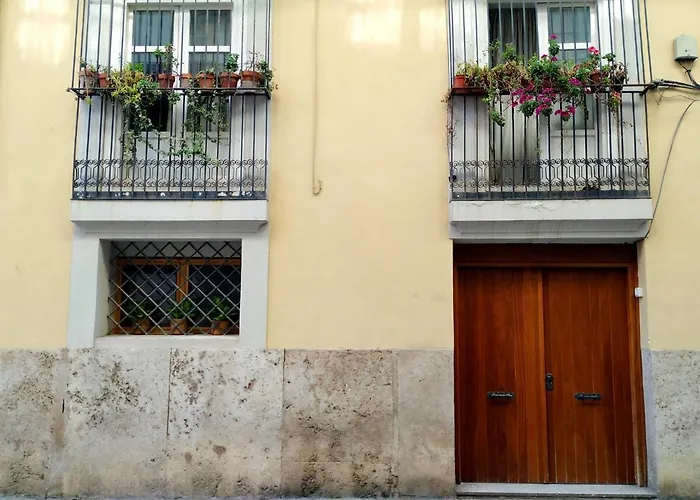 Estudio Pino En Casco Antiguo Valenciayole * فالنسيا
