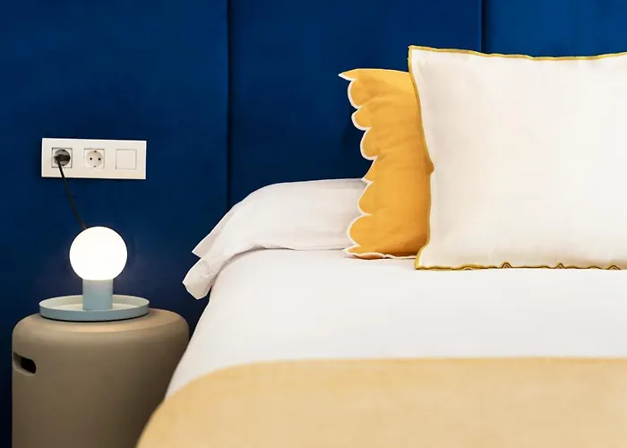 Blanq Marina Suites Valencia