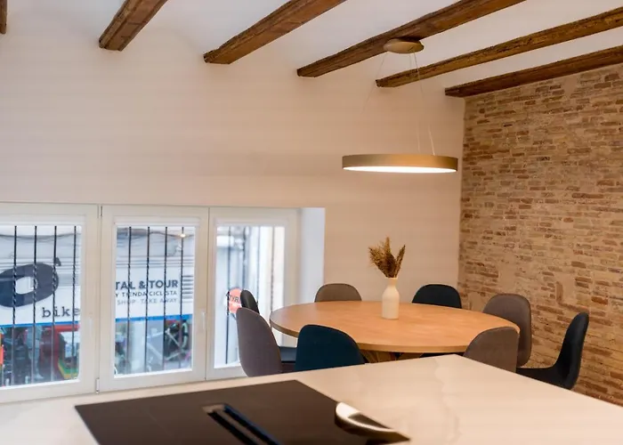 Market - Ciutat Vella, Exclusively For Families - Mid-term * فالنسيا