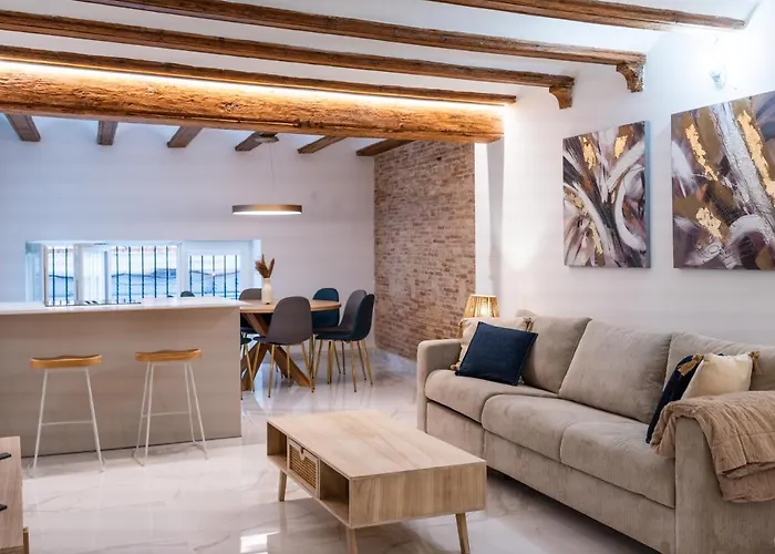 Market - Ciutat Vella, Exclusively For Families - Mid-term * فالنسيا