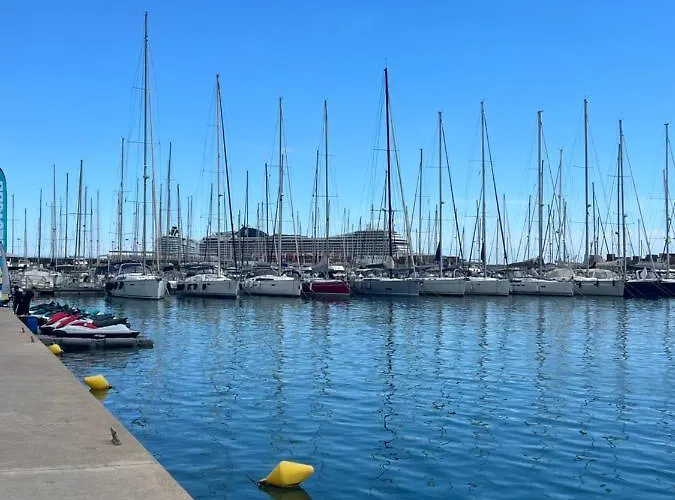 Cosmo Апартаменты 4*