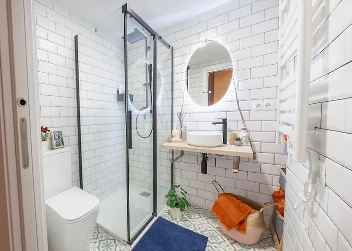 Rb - Urban Loft Retreat, Comfort & Good Location 아파트