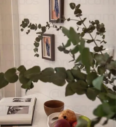 Rb - Urban Loft Retreat, Comfort & Good Location 아파트