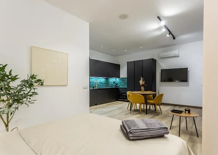 Deluxe - Aiora 公寓