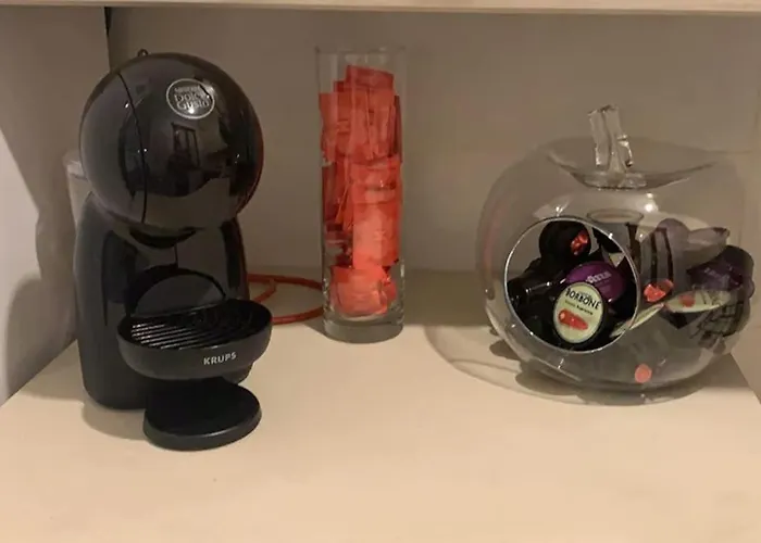 Sweet In Perfect Central Location Apartment