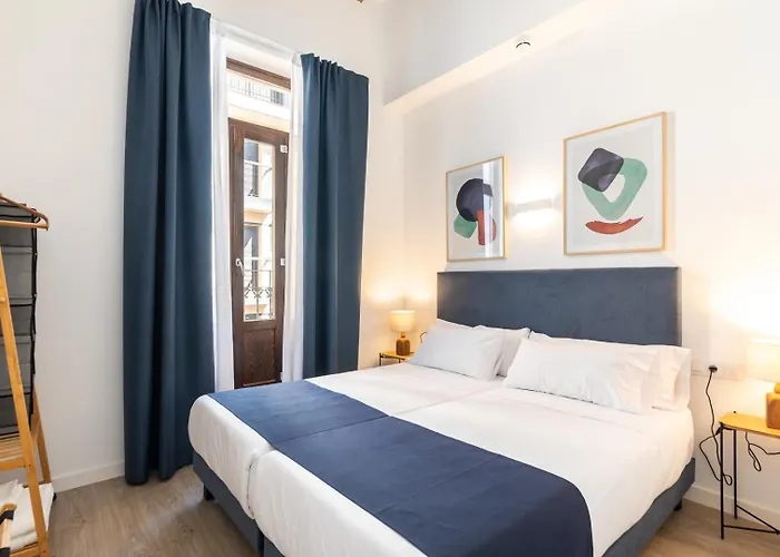 Moontels Plaza De Vannes