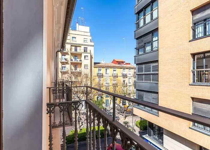 Moontels Plaza De Vannes فالنسيا