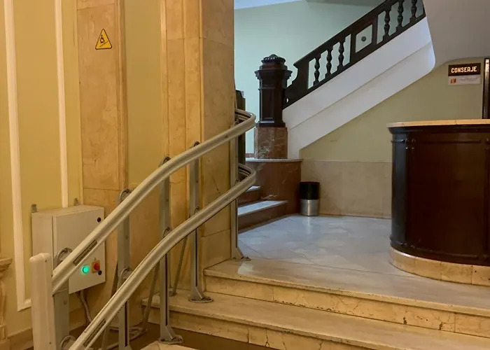 Mirador 2 Del Mercado - Con Bano Privado En El Centro De La Ciudad Vella 홈스테이