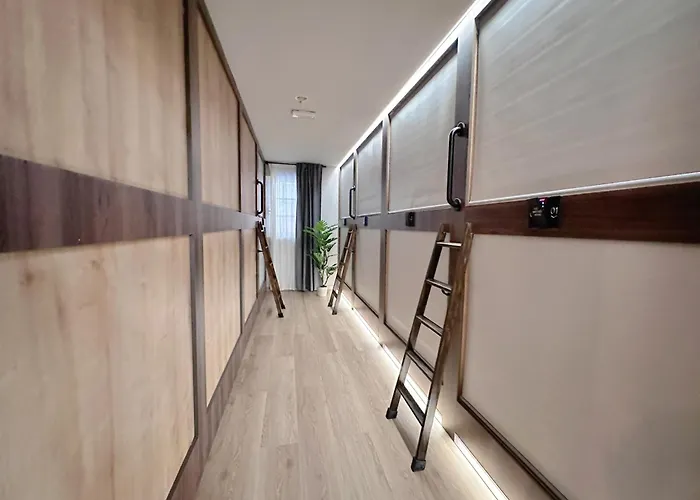 The Pod Blasco ホステル