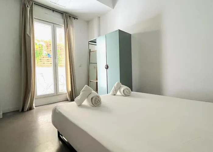 Tarongers, Lovely Flat In The Center شقة