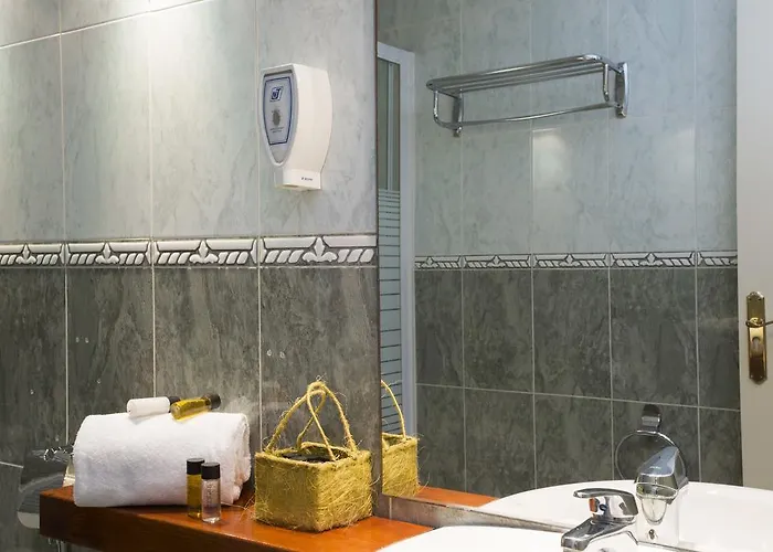 بيت شباب Singularstays Botanico 29 *