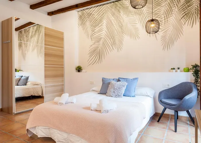 Sunny Modern Flat By Mercado