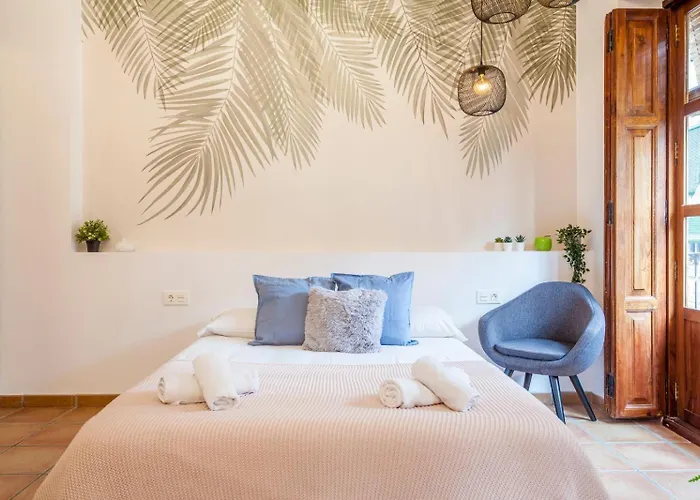 Sunny Modern Flat By Mercado