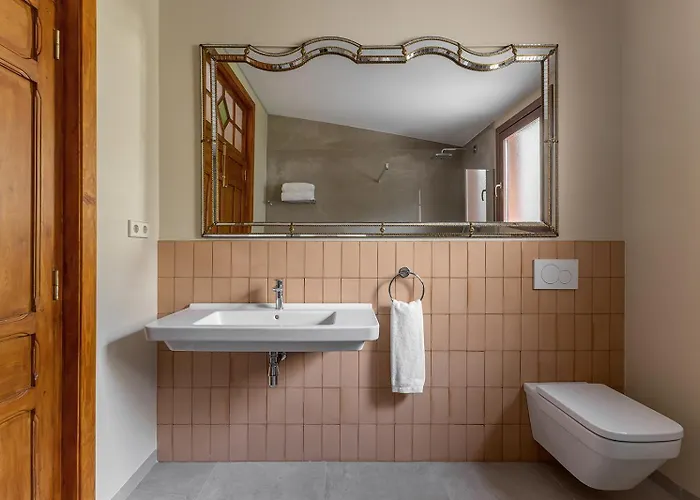 La Novieta Boutique - Adults Only