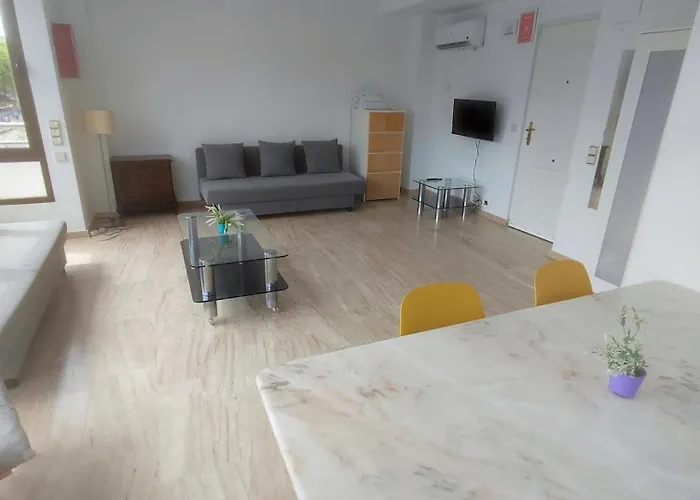 Διαμέρισμα Bright Loft Near The Sea + Bikes