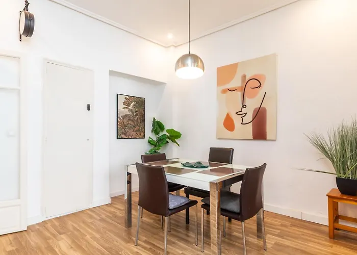 Apartament Mestalla River *