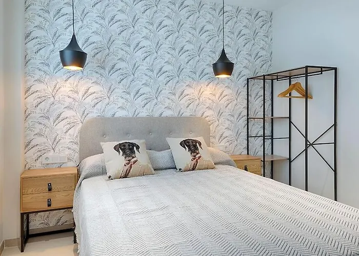 Portal De Ruzafa 2 *