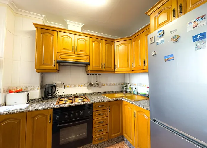 Δωμάτια σε οικογενειακή κατοικία In Great Location In Shared Βαλένθια