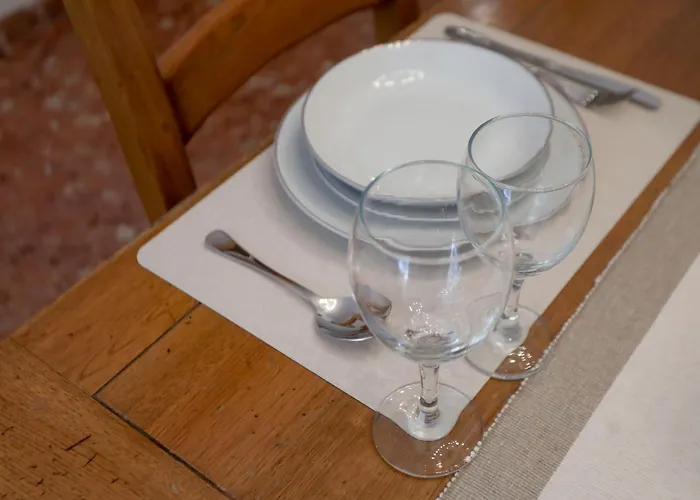 Lovely Near The & Of Arts And Sciences 아파트