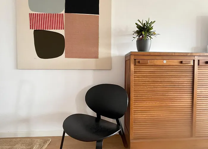 Stylish Well-connected Beachfront Flat Διαμέρισμα