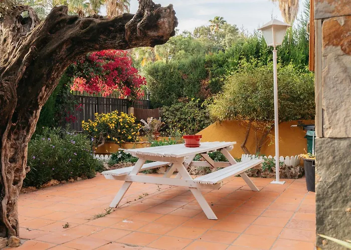 Hébergement de vacances Chalet, Rodeada De Naturaleza Piscina A Doce Klm De Y 7 Del Aeropuerto *