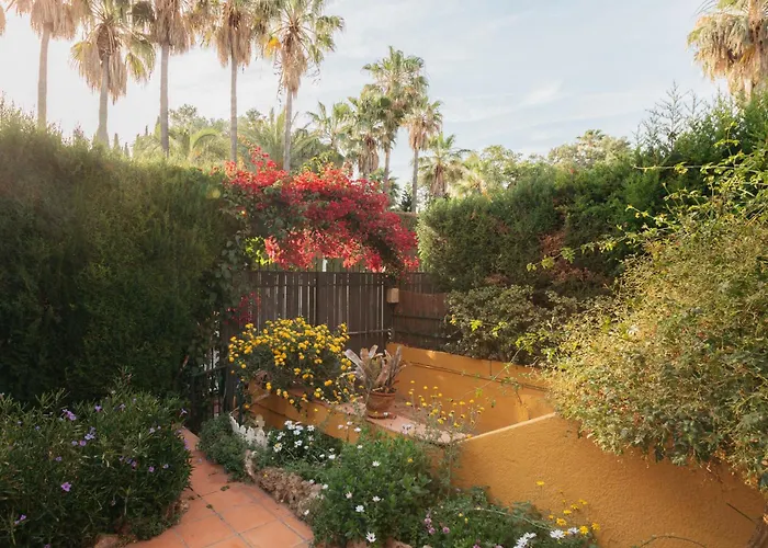 Chalet, Rodeada De Naturaleza Piscina A Doce Klm De Y 7 Del Aeropuerto Hébergement de vacances
