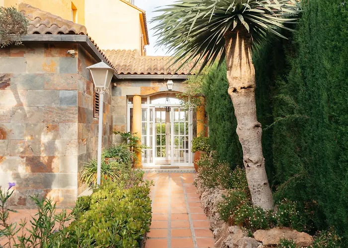 Chalet, Rodeada De Naturaleza Piscina A Doce Klm De Y 7 Del Aeropuerto Valence