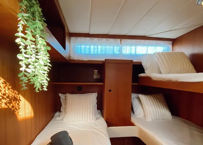 Botel Malmo's Yacht Valência