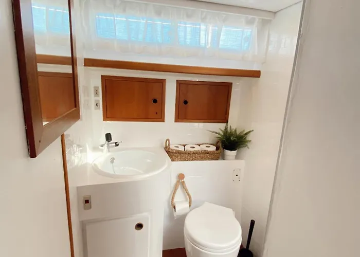 Malmo's Yacht Botel Valência