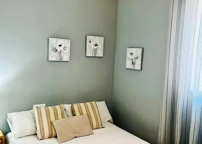 Travel Habitat Atico Calle Comedias