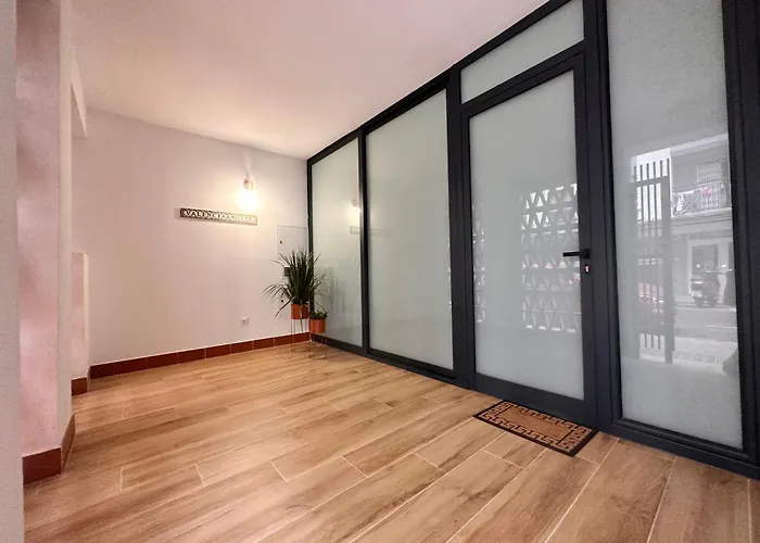 & Ayora Βαλένθια