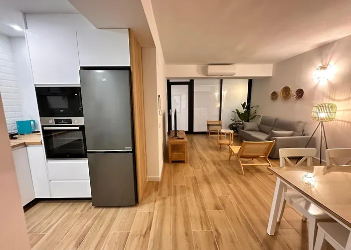 Διαμέρισμα & Ayora