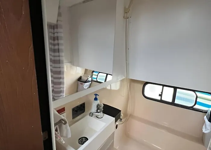 Barco Muy Espacioso Con Dos Terrazas Centro!! * Valence