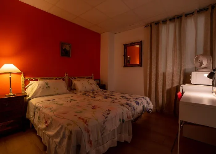 Mirador 2 Del Mercado - Con Bano Privado En El Centro De La Ciudad Vella 홈스테이 *