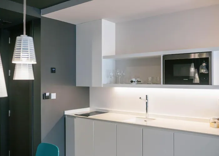 Myr Plaza Mercado & فندق