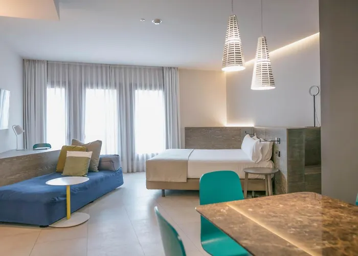 فندق Myr Plaza Mercado & 4*