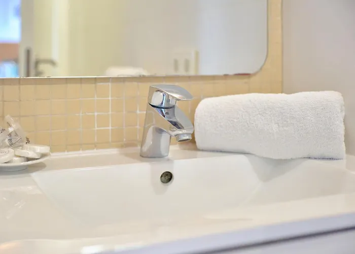 Elegante En Plaza Del Carmen F2 * فالنسيا