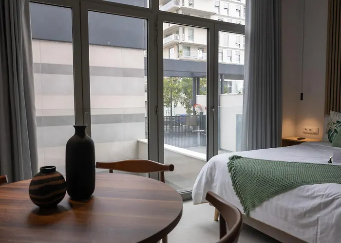 Dorm4you Arena Standar Junior 4* 발렌시아