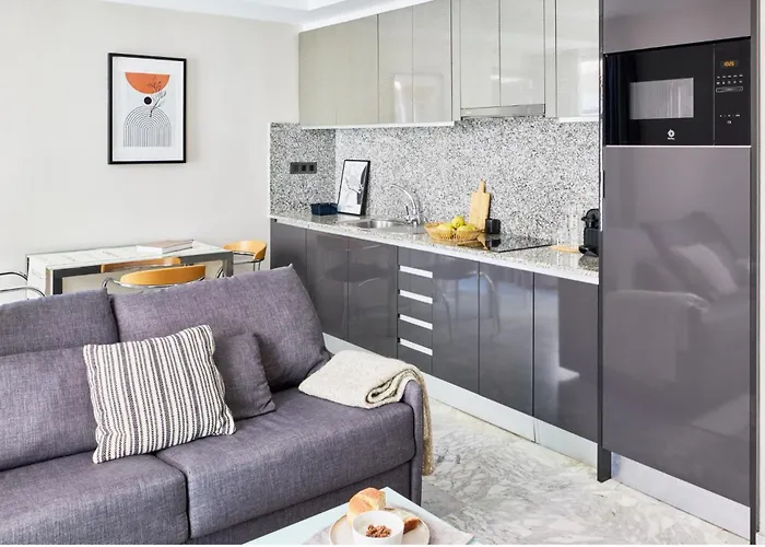 Citizentral Gascons شقة