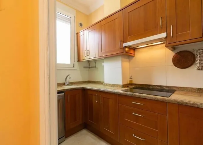 Sleeps 6 Fast Wi-fi 2 Bathrooms *